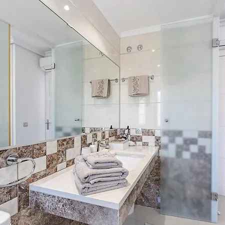 Townhouse Adeje * 阿德耶