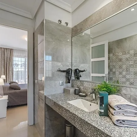 Апартаменти Townhouse Adeje