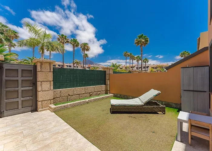 Апартаменти Townhouse Adeje *